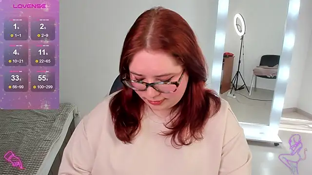 Lily lu one online show from March 5, 12:44 pm