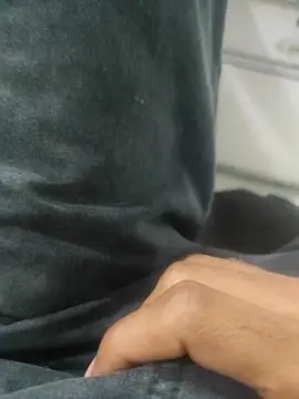 Snapshot of bbclip chatting on March 1, 6:13 am bbclip online show from March 1, 6:13 am