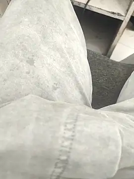 Snapshot of bbclip chatting on October 19, 7:31 am bbclip online show from October 19, 7:31 am