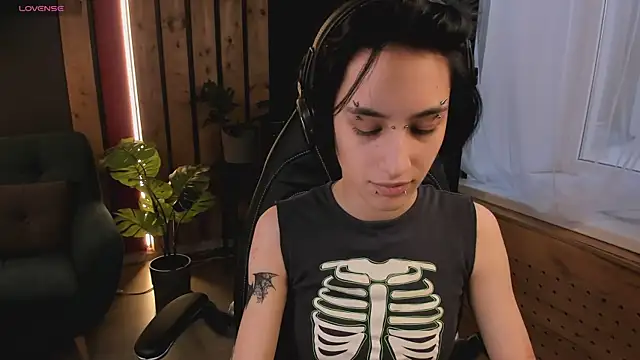 Snapshot of lisbatsyy chatting on March 4, 1:59 pm lisbatsyy online show from March 4, 1:59 pm