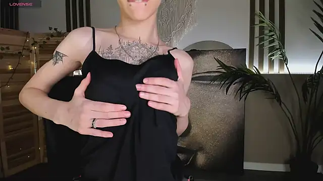 Snapshot of lisbatsyy chatting on March 12, 7:49 pm lisbatsyy online show from March 12, 7:49 pm