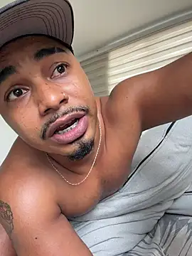 latinbbc 00 online show from November 28, 3:04 pm