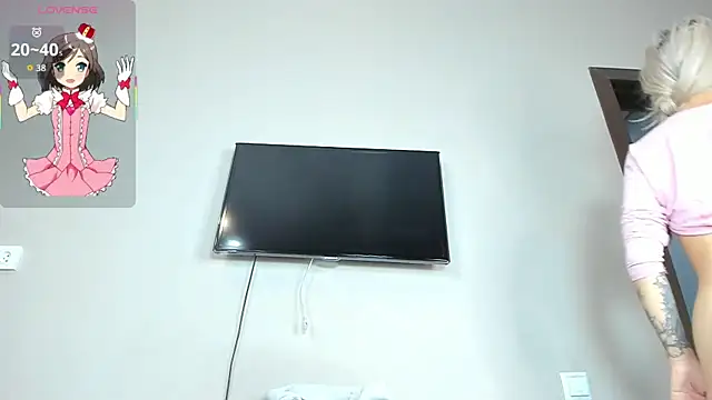 Zirael swan online show from November 17, 2:06 am