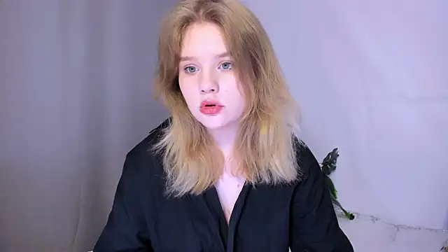 LaseyMoon online show from March 10, 1:12 am