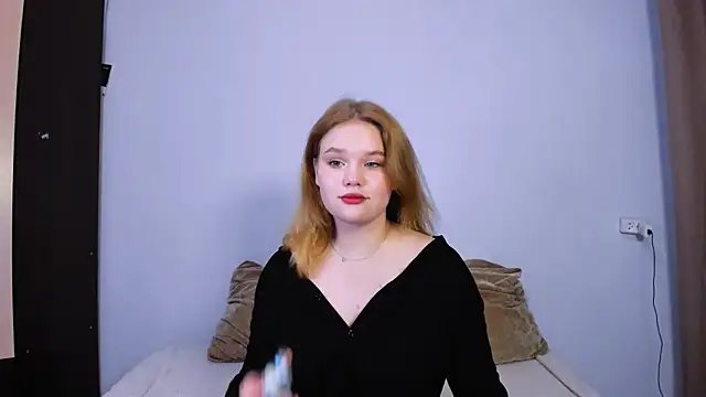 LaseyMoon online show from September 21, 11:12 am