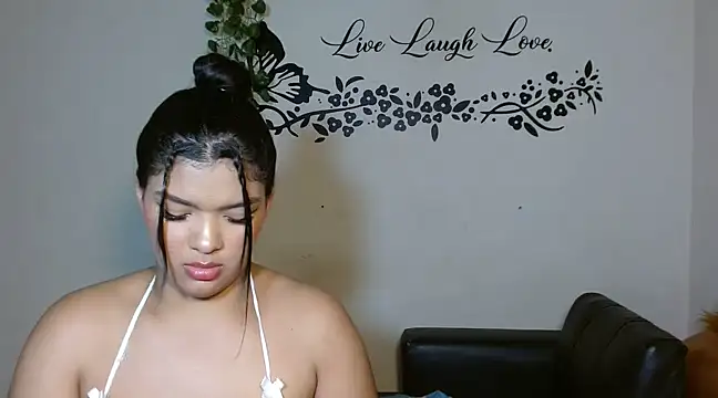 Snapshot of Adele_Adkins19 chatting on March 12, 6:33 pm Adele Adkins19 online show from March 12, 6:33 pm