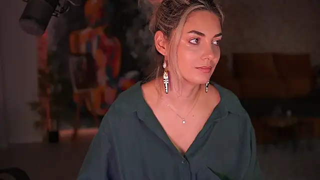  Allie  online show from November 18, 5:56 am