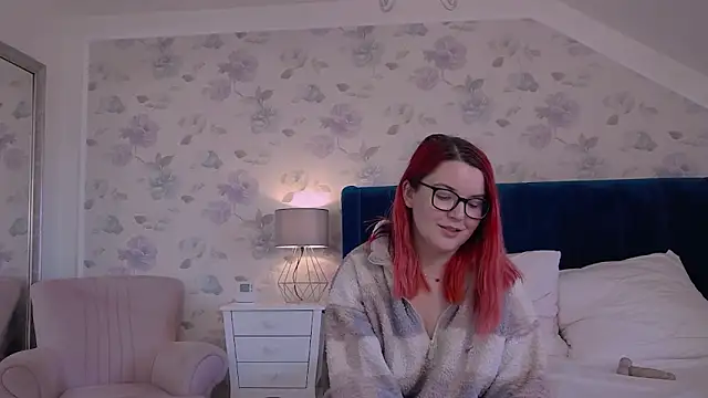 KailyKay online show from April 12, 6:07 am