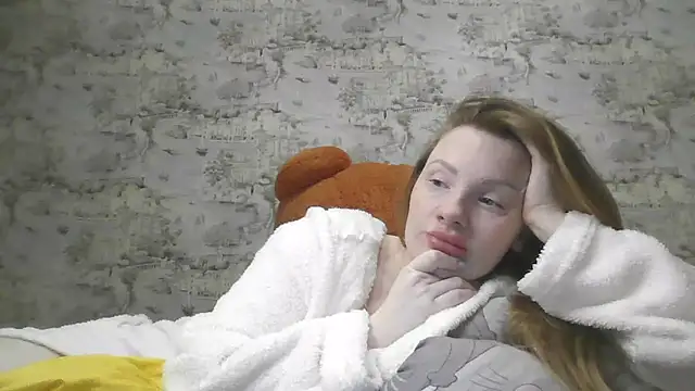 Snapshot of Eveline_May chatting on February 28, 1:15 am Eveline May online show from February 28, 1:15 am