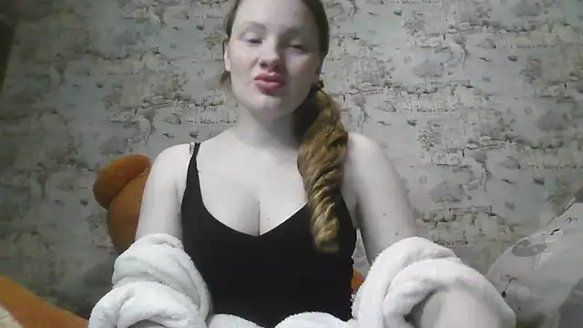 Snapshot of Eveline_May chatting on March 6, 5:00 pm Eveline May online show from March 6, 5:00 pm