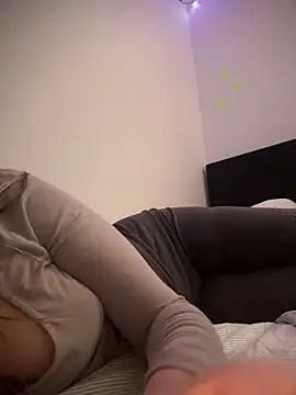 Snapshot of SwedishAstrid chatting on February 26, 12:26 pm SwedishAstrid online show from February 26, 12:26 pm