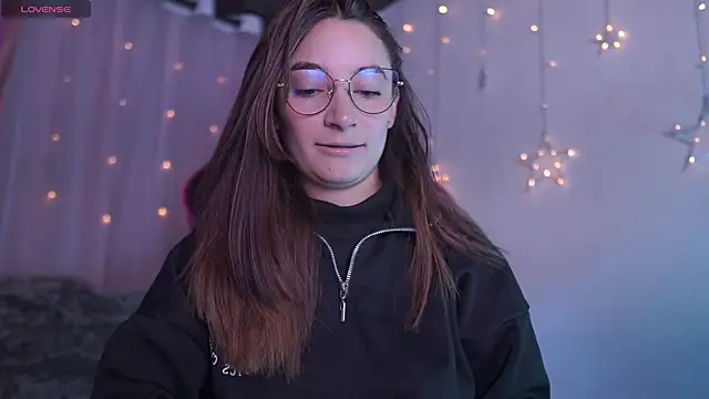 Snapshot of issa_monterrey chatting on November 24, 8:41 pm issa monterrey online show from November 24, 8:41 pm