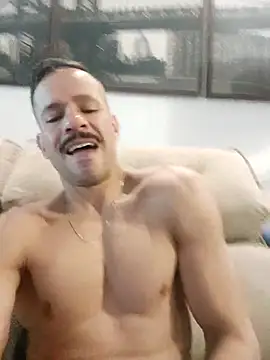 juniortche1313 online show from November 4, 4:39 pm