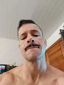 juniortche1313 online show from December 2, 2:01 pm