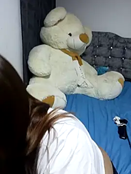 nahomysaints online show from December 17, 12:05 am