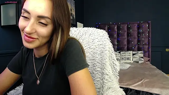 JenniferStone online show from August 1, 8:24 am