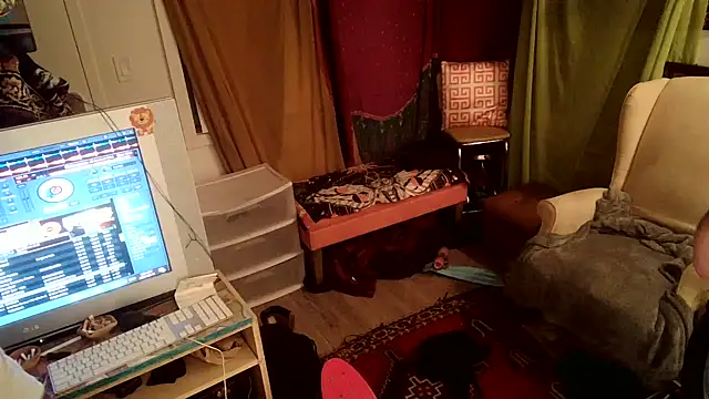 Foxxyhoneypott online show from March 15, 12:34 pm