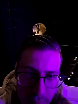 luckyluuk25 online show from February 25, 6:42 pm