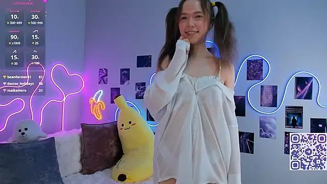 Snapshot of Dreamy_Polly chatting on March 11, 10:42 pm Dreamy Polly online show from March 11, 10:42 pm