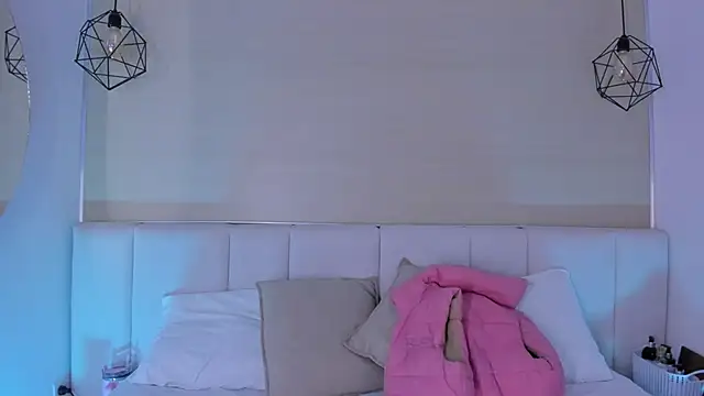 Haily b online show from May 12, 10:56 am