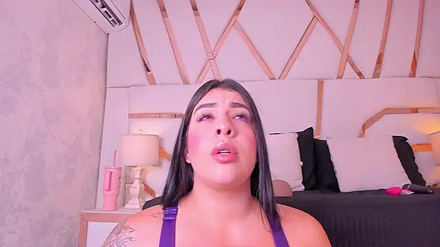 Madisson-Rivas online show from December 22, 8:17 pm