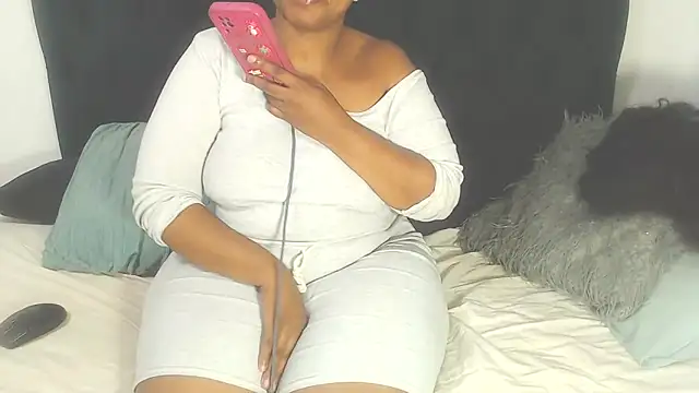 BootyClitQueen online show from March 27, 7:13 pm