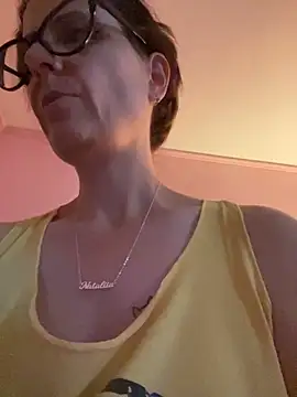 Snapshot of NataKitten chatting on November 8, 7:19 am NataKitten online show from November 8, 7:19 am