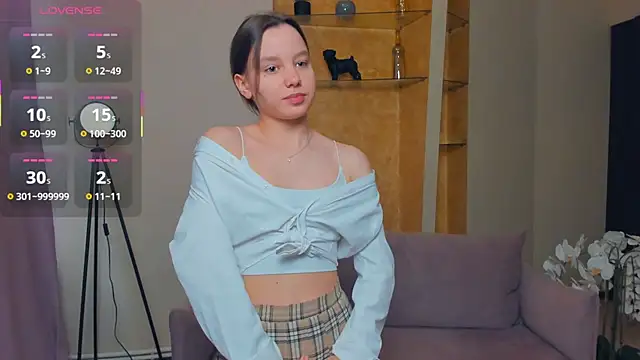 EdinaCordner online show from September 21, 10:28 am