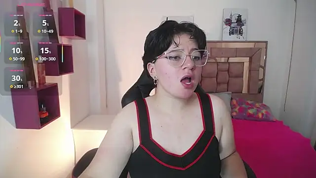 safyka online show from October 25, 2:41 am