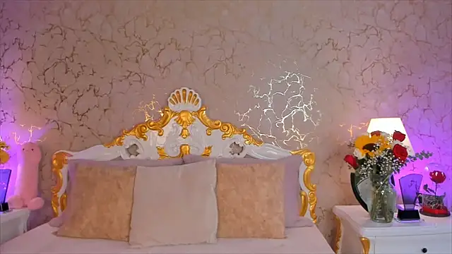 ScarlettWallace online show from September 25, 12:25 am