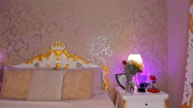 ScarlettWallace online show from September 26, 8:24 pm