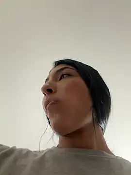 Snapshot of AshleyG_222 chatting on April 21, 4:56 pm AshleyG 222 online show from April 21, 4:56 pm
