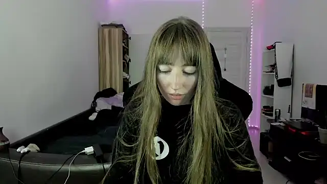 bekkawell online show from September 29, 2:00 pm