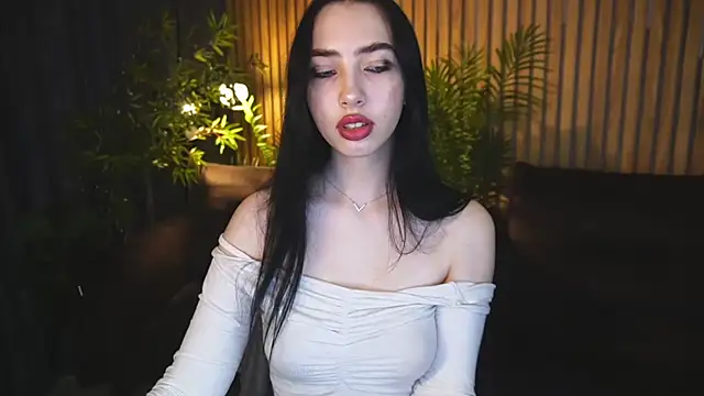 WildKittenX  online show from October 27, 6:39 am