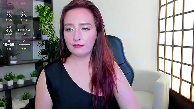 Snapshot of LinaFlawless chatting on September 21, 2:13 am LinaFlawless online show from September 21, 2:13 am