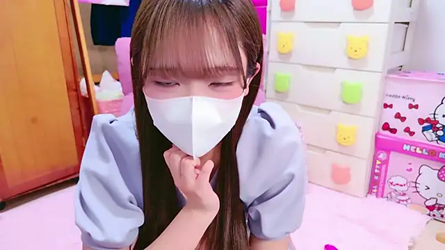 Snapshot of Oo_aki chatting on March 13, 2:23 pm Oo aki online show from March 13, 2:23 pm