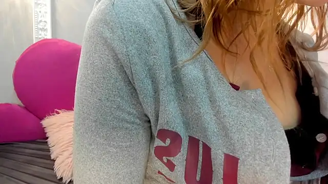 Bonniie 22 online show from February 19, 7:54 pm