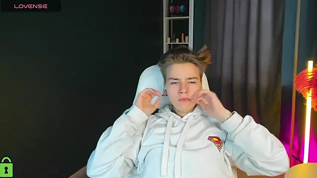 Jean Wilsons online show from March 19, 10:33 am