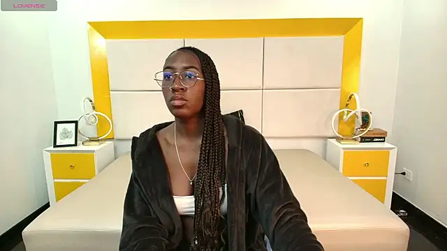 Qeen blackk online show from October 2, 5:53 pm