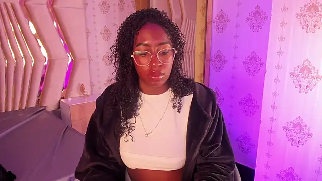 Qeen blackk online show from February 24, 8:51 pm