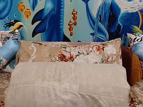 Snapshot of ChocolateClit chatting on October 9, 4:49 pm ChocolateClit online show from October 9, 4:49 pm