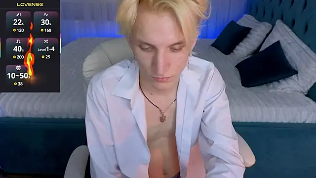Snapshot of Limon_chik chatting on March 14, 2:08 pm Limon chik online show from March 14, 2:08 pm