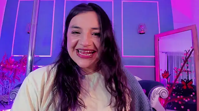 TaraTaylorr online show from February 20, 3:25 am