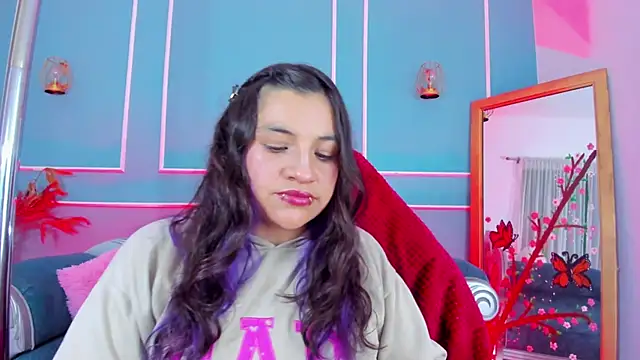 TaraTaylorr online show from February 28, 9:16 pm