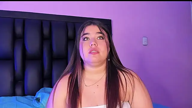 MadissonLee   online show from March 7, 7:27 pm