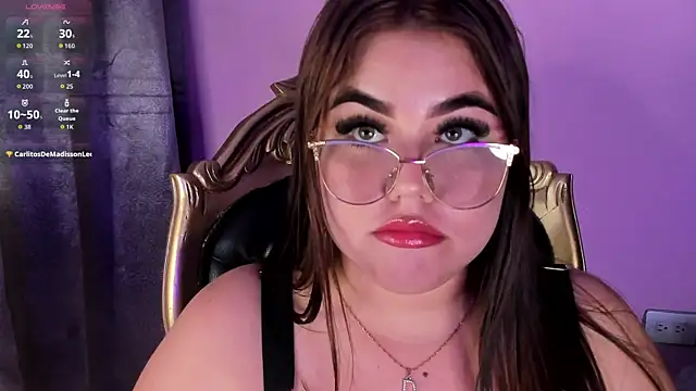 MadissonLee   online show from November 12, 7:24 pm