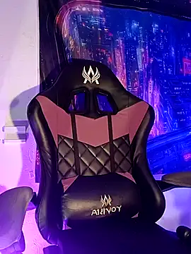 MiaStarts online show from February 6, 9:23 am