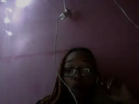 Ladyzee25 online show from April 10, 7:57 am