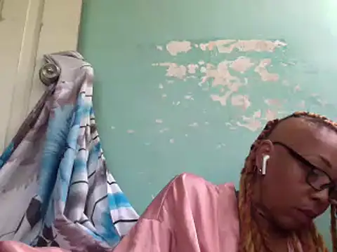 Ladyzee25 online show from July 2, 6:14 pm
