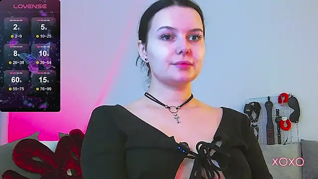 Miss Vic online show from April 8, 7:25 pm